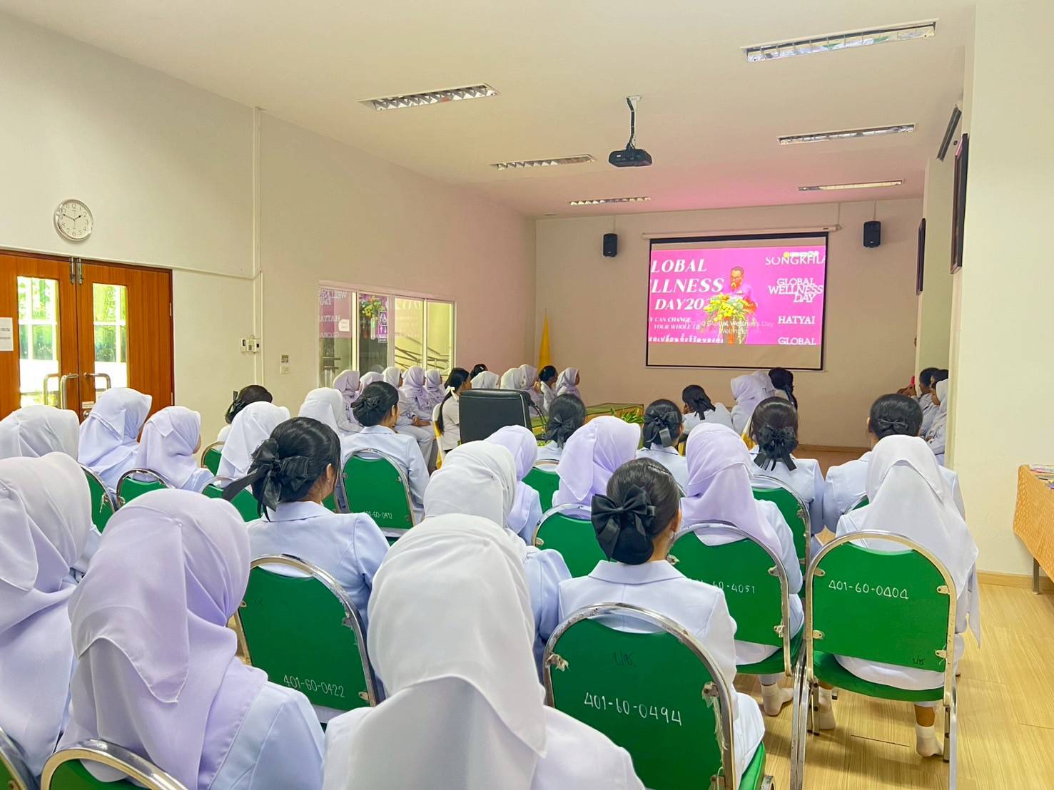 ศึกษาดูงานศูนย์บริการสาธารณสุขหาดใหญ่ชีวาสุข ในรายวิชาการบริหารจัดการสปาและความ